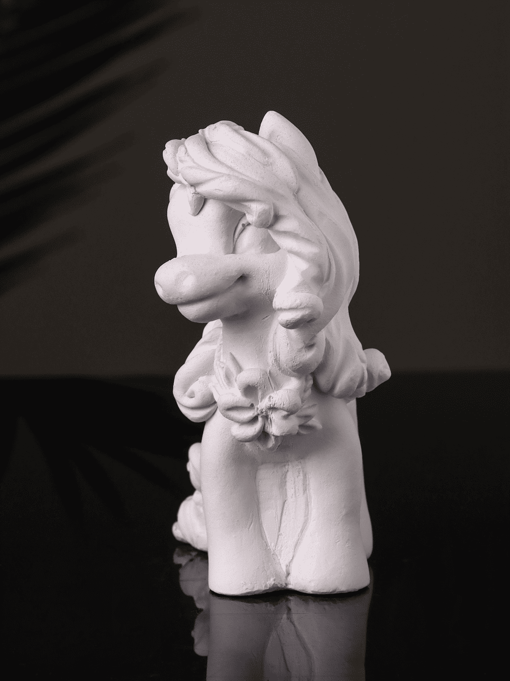 Figurka_gipsovaya_Poni_Krasotka_h10cm_2