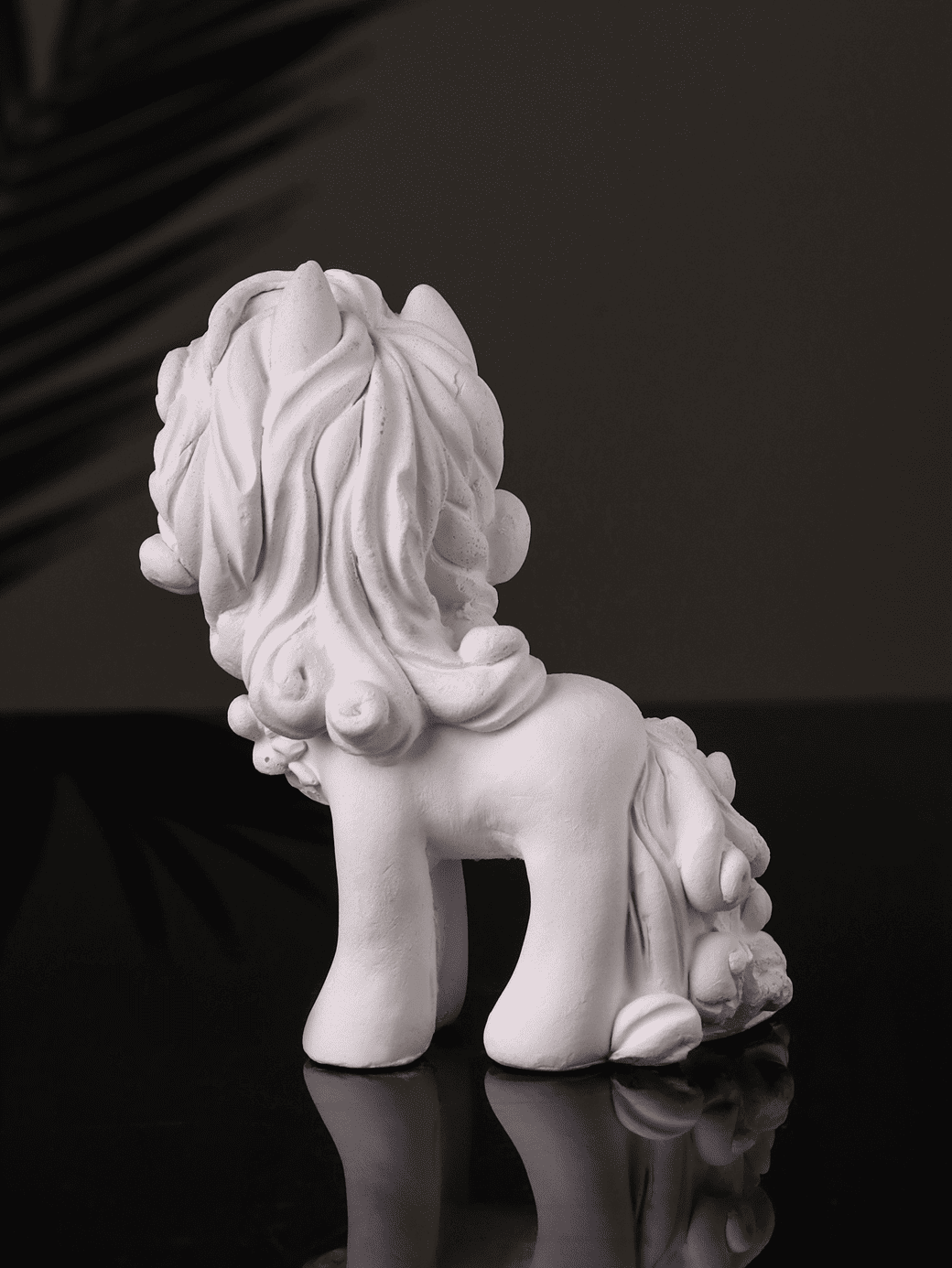 Figurka_gipsovaya_Poni_Krasotka_h10cm_4